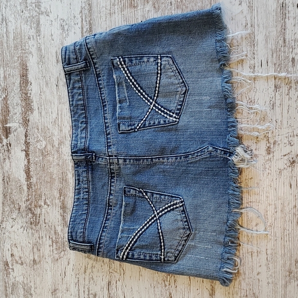 Denim mini skirt size 27 Distressed Frayed - Picture 5 of 7